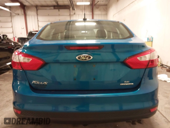 2014 Ford Focus SE with VIN 1FADP3F27EL116704, listed as a IAAI auction lot 41790909 with 78,236 mi miles. Bid and sale history available at carsss.com. Image 16.