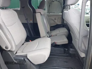 2024 Toyota Sienna LE with VIN 5TDKSKFC6RS140774, listed as a IAAI auction lot 41991677 with 5,433 mi miles. Bid and sale history available at carsss.com. Image 8.