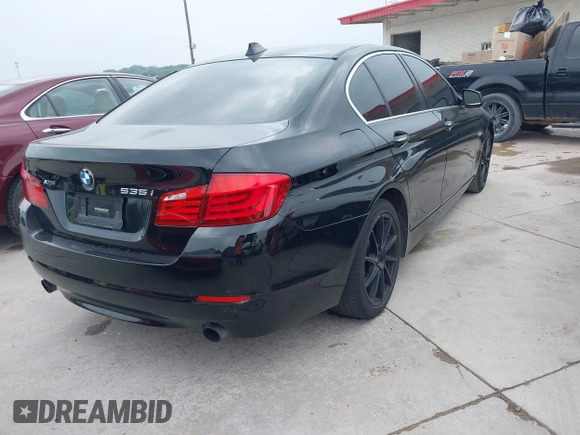 2011 BMW 5 Series 535i z VIN WBAFR7C55BC600687, wystawiony jako IAAI lot #42287337 z przebiegiem 213 734 mil mil oraz . Historia ofert i sprzedaży dostępna na DreamBid. Obrazek 4.