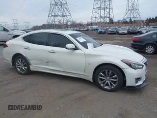 2016 Infiniti Q70 with VIN JN1BY1AR8GM270331, listed as a IAAI auction lot 41497630 with 93,922 mi miles. Bid and sale history available at carsss.com. Image 1.