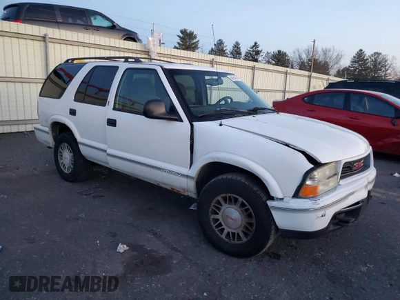 1998 GMC Jimmy SLS with VIN 1GKDT13W9W2506846, listed as a Copart auction lot 84854964 with 151,051 mi miles and Salvage Title. Bid and sale history available at carsss.com. Image 4.