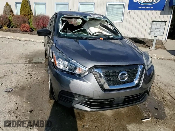 2020 Nissan Kicks S z VIN 3N1CP5BV0LL506033, wystawiony jako Copart lot #86300524 z przebiegiem Nie podano mil oraz Szkoda całkowita • Salvage title. Historia ofert i sprzedaży dostępna na DreamBid. Obrazek 13.