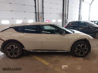 2022 Kia EV6 Wind with VIN KNDC3DLC8N5080465, listed as a IAAI auction lot 41556331 with 42,156 mi miles. Bid and sale history available at carsss.com. Image 14.