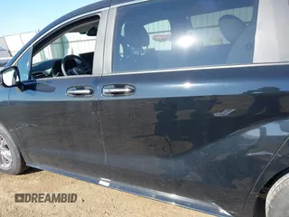 2025 Toyota Sienna XLE with VIN 5TDYRKEC3SS242899, listed as a IAAI auction lot 42054872 with 1,830 mi miles. Bid and sale history available at carsss.com. Image 14.
