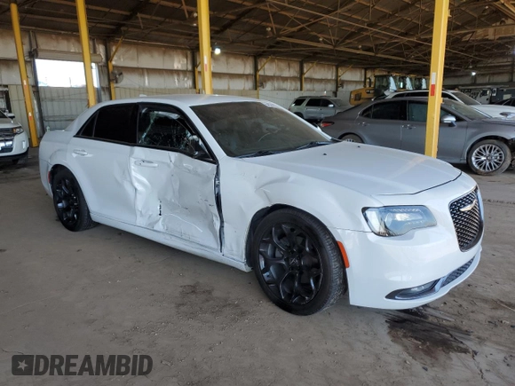 2019 Chrysler 300 S with VIN 2C3CCABG5KH539396, listed as a Copart auction lot 50924075 with 104,164 mi miles and Salvage Title. Bid and sale history available at DreamBid. Image 4.