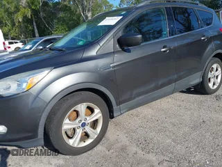 2016 Ford Escape SE with VIN 1FMCU9GX3GUB78749, listed as a IAAI auction lot 42030262 with 93,365 mi miles. Bid and sale history available at carsss.com. Image 6.