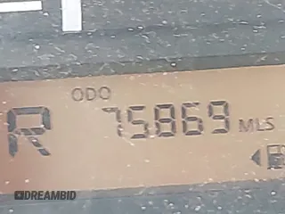 2016 Nissan Versa S z VIN 3N1CN7AP3GL907876, wystawiony jako IAAI lot #42134165 z przebiegiem 75 869 mil mil oraz . Historia ofert i sprzedaży dostępna na DreamBid. Obrazek 16.
