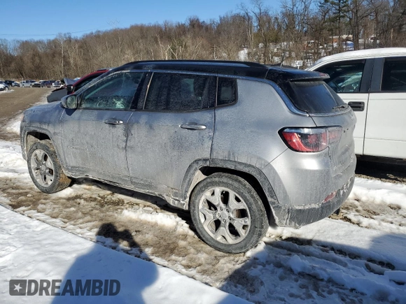 2018 Jeep Compass Limited with VIN 3C4NJDCB4JT433509, listed as a Copart auction lot 42459705 with 55,377 mi miles and Salvage Title. Bid and sale history available at carsss.com. Image 2.