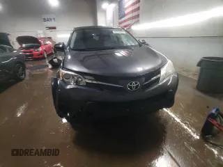 2015 Toyota RAV4 LE with VIN JTMBFREV4FJ036390, listed as a Copart auction lot 46738035 with 39,178 mi miles and Salvage Title. Bid and sale history available at DreamBid. Image 13.