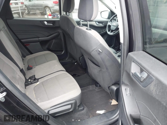 2021 Ford Escape SE z VIN 1FMCU0G61MUA15936, wystawiony jako IAAI lot #41725241 z przebiegiem 48 865 mil mil oraz . Historia ofert i sprzedaży dostępna na DreamBid. Obrazek 8.