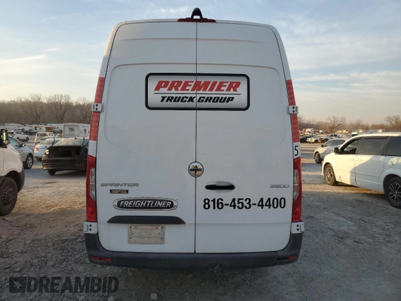 2019 Freightliner Sprinter z VIN WDRPF1CD3KP106454, wystawiony jako Copart lot #47475935 z przebiegiem 235 001 mil mil oraz Tytuł czysty. Historia ofert i sprzedaży dostępna na DreamBid. Obrazek 6.