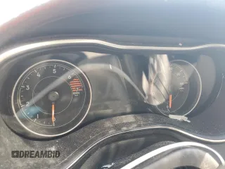 2020 Jeep Cherokee Limited z VIN 1C4PJLDB9LD557138, wystawiony jako Copart lot #57452705 z przebiegiem Nie podano mil oraz Nie do naprawy • Non repairable. Historia ofert i sprzedaży dostępna na DreamBid. Obrazek 9.