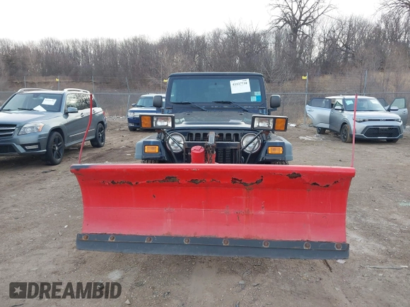 2006 Jeep Wrangler Sport with VIN 1J4FA49S66P746787, listed as a IAAI auction lot 41537730 with 97,365 mi miles. Bid and sale history available at carsss.com. Image 12.