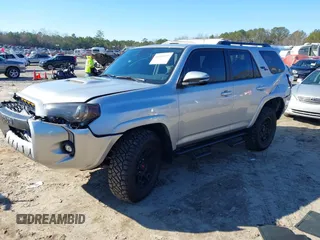2024 Toyota 4Runner TRD Off Road z VIN JTERU5JR6R6255876, wystawiony jako IAAI lot #41281427 z przebiegiem 11 474 mil mil oraz . Historia ofert i sprzedaży dostępna na DreamBid. Obrazek 18.