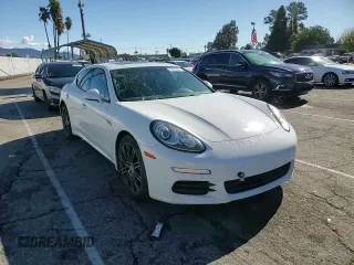 2015 Porsche Panamera 4 z VIN WP0AA2A7XFL007425, wystawiony jako Copart lot #39322434 z przebiegiem 74 117 mil mil oraz . Historia ofert i sprzedaży dostępna na DreamBid. Obrazek 11.