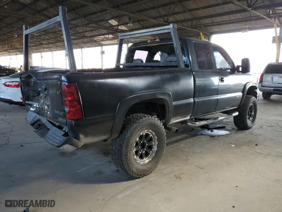 2004 Chevrolet Silverado 1500 with VIN 2GCEC19V841281881, listed as a Copart auction lot 76947274 with 246,490 mi miles and Salvage Title. Bid and sale history available at carsss.com. Image 3.