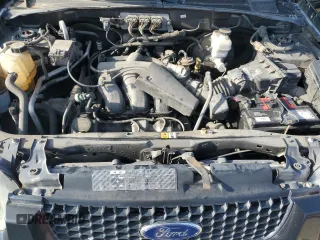 2007 Ford Escape Limited z VIN 1FMCU94127KA30054, wystawiony jako Copart lot #63970615 z przebiegiem 127 275 mil mil oraz Czysty tytuł • Clean title. Historia ofert i sprzedaży dostępna na DreamBid. Obrazek 12.