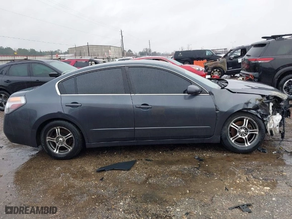 2011 Nissan Altima 2.5 S with VIN 1N4AL2AP2BN475101, listed as a IAAI auction lot 41548623 with 124,717 mi miles. Bid and sale history available at carsss.com. Image 13.