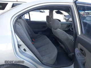 2003 Hyundai Elantra GLS z VIN KMHDN45D43U552485, wystawiony jako IAAI lot #41680449 z przebiegiem 127 899 mil mil oraz . Historia ofert i sprzedaży dostępna na DreamBid. Obrazek 8.