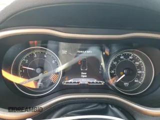 2014 Jeep Cherokee Limited z VIN 1C4PJMDB3EW266471, wystawiony jako Copart lot #60292915 z przebiegiem 219 660 mil mil oraz Szkoda całkowita • Salvage title. Historia ofert i sprzedaży dostępna na DreamBid. Obrazek 9.