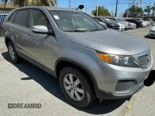 2012 Kia Sorento LX with VIN 5XYKT3A10CG304310, listed as a Copart auction lot 47502945 with 170,280 mi miles and Clean Title. Bid and sale history available at DreamBid. Image 1.