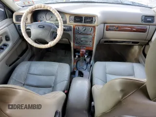 1999 Volvo V70 XC with VIN YV1LZ56D5X2583975, listed as a Copart auction lot 42811625 with 236,483 mi miles and Salvage Title. Bid and sale history available at carsss.com. Image 8.