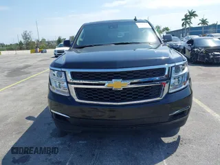 2018 Chevrolet Suburban LT z VIN 1GNSCHKC7JR111560, wystawiony jako IAAI lot #41823175 z przebiegiem 136 751 mil mil oraz . Historia ofert i sprzedaży dostępna na DreamBid. Obrazek 12.