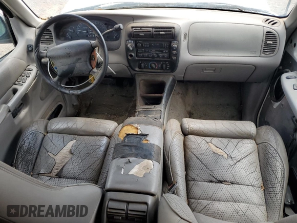 1996 Ford Explorer XL z VIN 1FMDU34X7TUD53066, wystawiony jako Copart lot #52031465 z przebiegiem 142 895 mil mil oraz Szkoda całkowita • Salvage title. Historia ofert i sprzedaży dostępna na DreamBid. Obrazek 8.