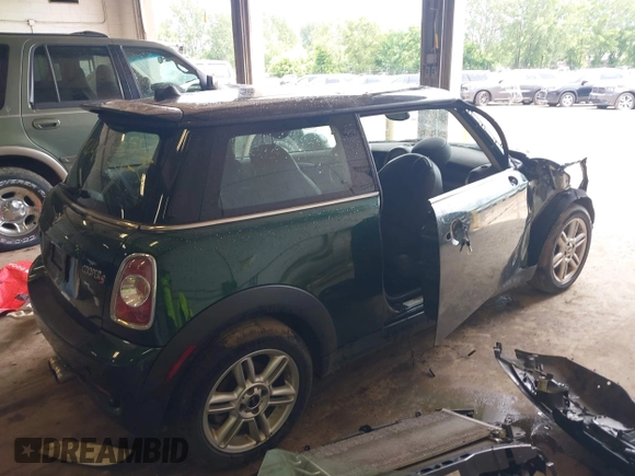 2011 MINI Hardtop S with VIN WMWSV3C59BTY12169, listed as a IAAI auction lot 42472128 with 81,303 mi miles and . Bid and sale history available at DreamBid. Image 4.