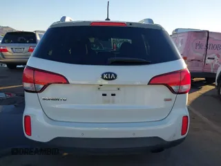 2014 Kia Sorento LX with VIN 5XYKT3A61EG484024, listed as a IAAI auction lot 41067521 with 190,819 mi miles. Bid and sale history available at carsss.com. Image 16.