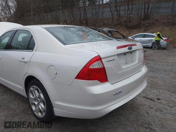 2011 Ford Fusion SE with VIN 3FAHP0HA4BR200111, listed as a IAAI auction lot 41843044 with 163,784 mi miles. Bid and sale history available at carsss.com. Image 12.