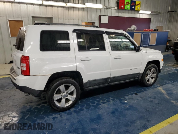 2011 Jeep Patriot Latitude X with VIN 1J4NF4GB4BD150332, listed as a Copart auction lot 84010724 with 165,300 mi miles and Salvage Title. Bid and sale history available at DreamBid. Image 3.