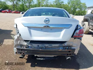 2015 Nissan Altima S z VIN 1N4AL3APXFC442581, wystawiony jako IAAI lot #42229411 z przebiegiem 112 219 mil mil oraz . Historia ofert i sprzedaży dostępna na DreamBid. Obrazek 17.