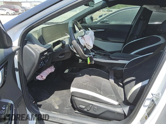 2023 Kia EV6 GT-Line with VIN KNDC44LA4P5101245, listed as a Copart auction lot 52510335 with 7,415 mi miles and Clean Title. Bid and sale history available at DreamBid. Image 7.