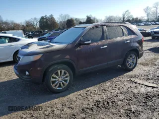 2011 Kia Sorento EX with VIN 5XYKU3A17BG067570, listed as a Copart auction lot 42695095 with 74,819 mi miles and Clean Title. Bid and sale history available at carsss.com. Image 1.
