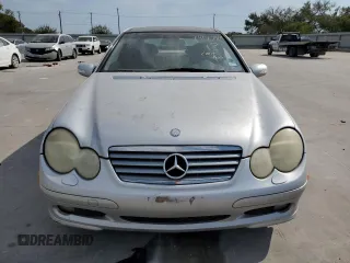 2003 Mercedes-Benz C 230 Kompressor with VIN WDBRN40J43A407471, listed as a Copart auction lot 74177904 with Not provided miles and Clean title. Bid and sale history available at DreamBid. Image 5.
