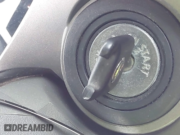 2007 Nissan Titan SE z VIN 1N6BA07B77N214250, wystawiony jako IAAI lot #42514141 z przebiegiem 184 576 mil mil oraz . Historia ofert i sprzedaży dostępna na DreamBid. Obrazek 11.