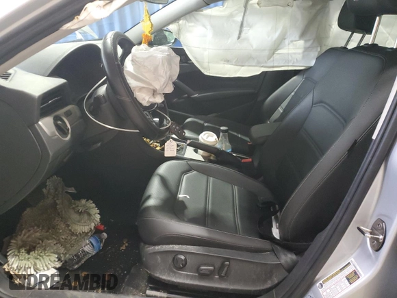 2021 Volkswagen Passat SE z VIN 1VWSA7A38MC015189, wystawiony jako Copart lot #50079905 z przebiegiem 89 375 mil mil oraz Szkoda całkowita • Salvage title. Historia ofert i sprzedaży dostępna na DreamBid. Obrazek 7.