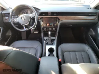 2020 Volkswagen Passat 2.0T SEL with VIN 1VWCA7A3XLC025595, listed as a Copart auction lot 69434832 with 26,258 mi miles. Bid and sale history available at carsss.com. Image 8.