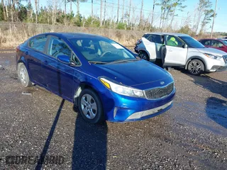 2018 Kia Forte LX with VIN 3KPFK4A71JE226693, listed as a IAAI auction lot 41334267 with 140,906 mi miles. Bid and sale history available at carsss.com. Image 1.