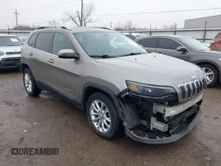 2019 Jeep Cherokee Latitude with VIN 1C4PJLCB0KD313331, listed as a IAAI auction lot 41153181 with 34,045 mi miles. Bid and sale history available at carsss.com. Image 1.