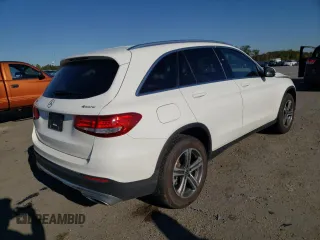 2019 Mercedes-Benz GLC with VIN WDC0G4KB0KV180047, listed as a Copart auction lot 61835712 with 67,235 mi miles. Bid and sale history available at carsss.com. Image 4.
