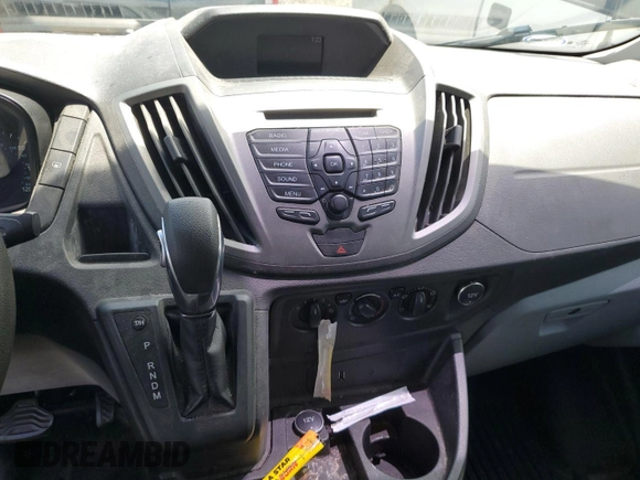 2018 Ford Transit z VIN 1FTYR1YG2JKA87504, wystawiony jako IAAI lot #42679100 z przebiegiem 139 835 mil mil oraz . Historia ofert i sprzedaży dostępna na DreamBid. Obrazek 2.