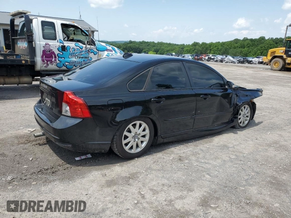 2008 Volvo S40 2.4L z VIN YV1MS382982350935, wystawiony jako Copart lot #60416945 z przebiegiem 77 593 mil mil oraz Szkoda całkowita • Salvage title. Historia ofert i sprzedaży dostępna na DreamBid. Obrazek 3.