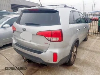 2014 Kia Sorento EX with VIN 5XYKU4A75EG537092, listed as a Copart auction lot 46195065 with 145,087 mi miles and Clean Title. Bid and sale history available at carsss.com. Image 4.