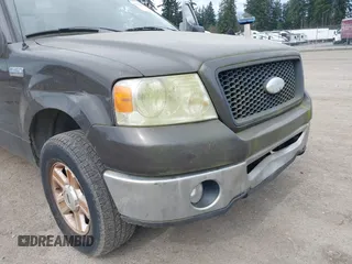 2006 Ford F-150 XLT z VIN 1FTPW14576FA26769, wystawiony jako IAAI lot #41896873 z przebiegiem 276 266 mil mil oraz . Historia ofert i sprzedaży dostępna na DreamBid. Obrazek 15.