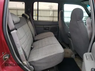 1995 Ford Explorer Eddie Bauer z VIN 1FMDU34X2SUB88316, wystawiony jako Copart lot #88269975 z przebiegiem 154 878 mil mil oraz Szkoda całkowita • Salvage title. Historia ofert i sprzedaży dostępna na DreamBid. Obrazek 12.