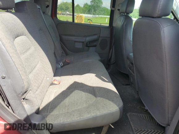 2005 Ford Explorer XLS с VIN 1FMZU62K05UA74799, выставлен на аукционе Copart как лот 55197744 с пробегом 119 167 миль миль и Списание • Salvage title. История ставок и продаж доступна на DreamBid. Изображение 11.
