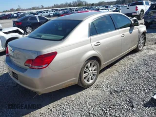 2006 Toyota Avalon XL with VIN 4T1BK36B46U148453, listed as a IAAI auction lot 41740381 with 124,579 mi miles. Bid and sale history available at carsss.com. Image 4.