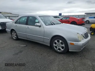 2002 Mercedes-Benz E-Class with VIN WDBJF65J02B446887, listed as a Copart auction lot 44057675 with 252,388 mi miles and Clean Title. Bid and sale history available at carsss.com. Image 4.